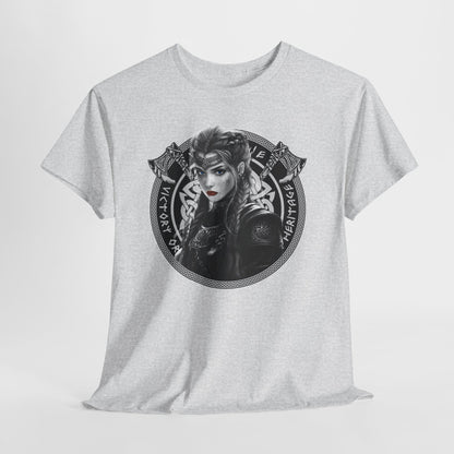 Viking Valkyrie T-Shirt / Verkörpere die Stärke und den Geist der Wikinger / Geschenk / Warriors / Kriegerin