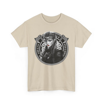 Viking Valkyrie T-Shirt / Verkörpere die Stärke und den Geist der Wikinger / Geschenk / Warriors / Kriegerin